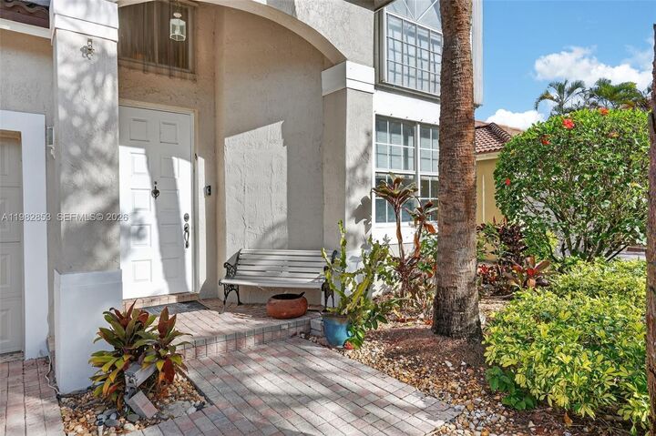 Property Photo:  16419 Sapphire Pl  FL 33331 