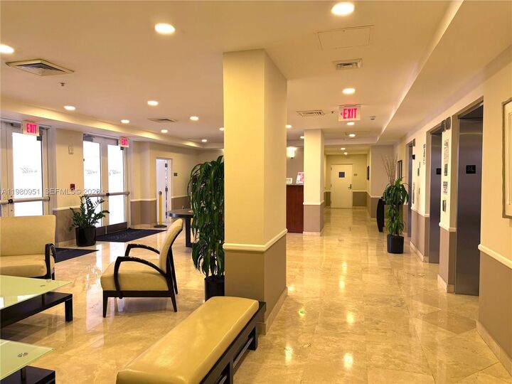 Property Photo:  900 SW 8th St 604  FL 33130 