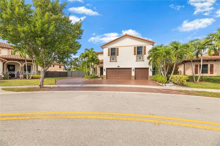 Property Photo:  3461 SE 1st St  FL 33033 