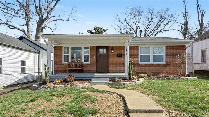 Property Photo:  820 Watt Street  IN 47130 