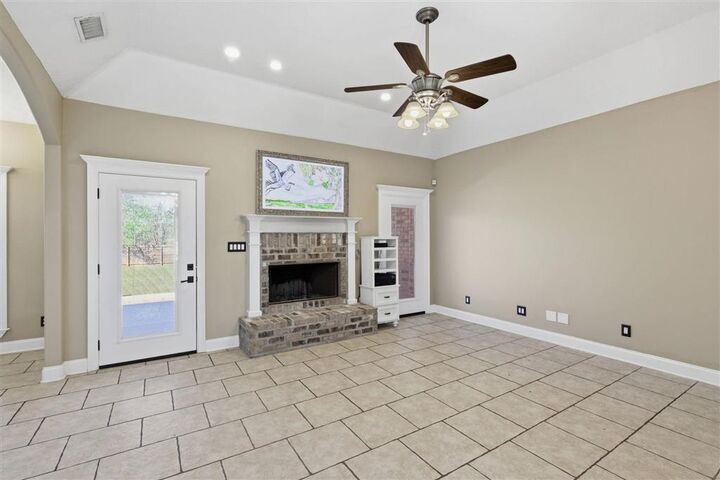 Property Photo:  7281 W Savanna Lane W  LA 70605 