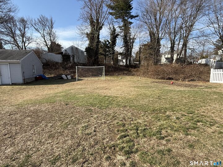 Property Photo:  53 Greenlawn Drive  CT 06825 