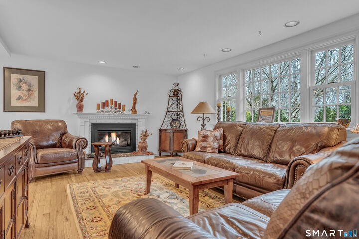 Property Photo:  524 Nortontown Road  CT 06437 