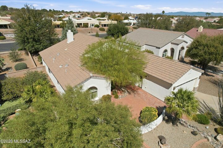 Property Photo:  2860 S Greenside Place  AZ 85614 