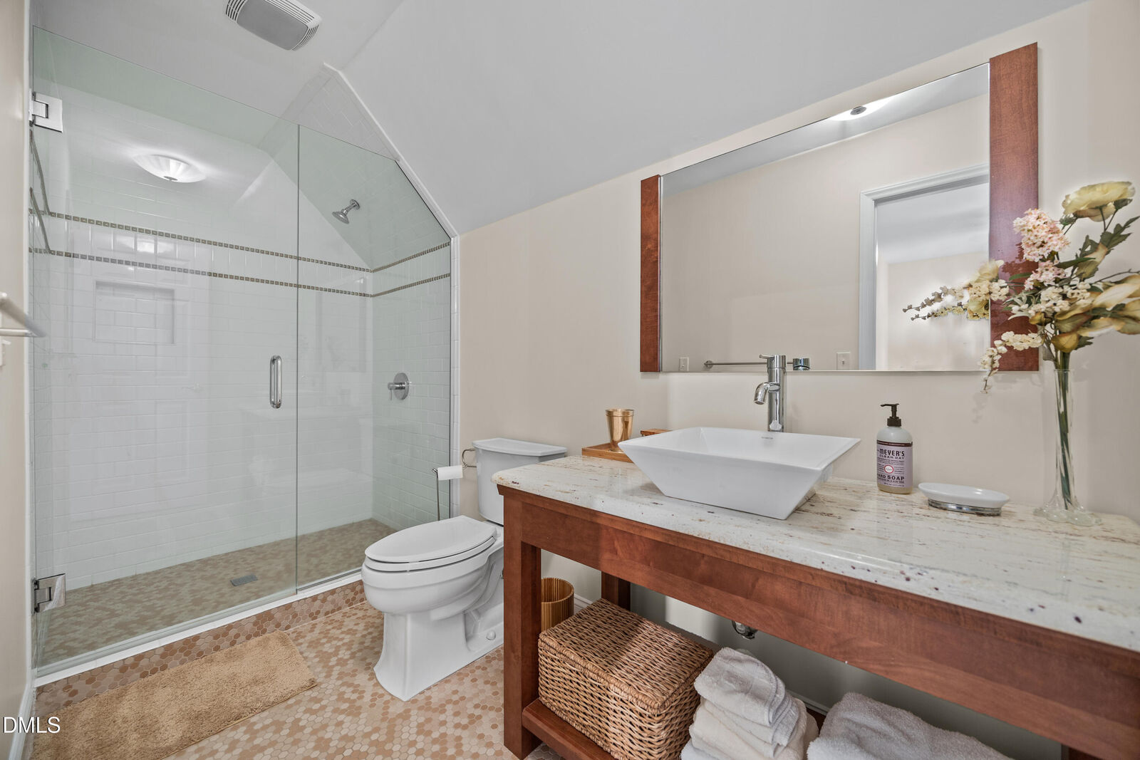 Property Photo: 5720 Huntford Lane NC 27606