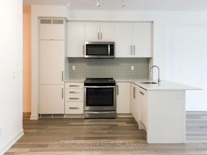 Property Photo: 5180 Yonge Street 912 ON M2N 0K5