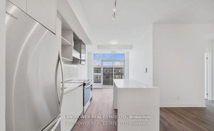 Property Photo: 405 Dundas Street W Ph09 ON L6M 5P9