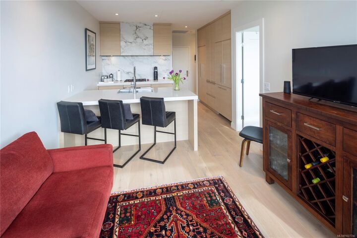 Property Photo: 1916 Oak Bay Ave #406 BC V8R 1C7