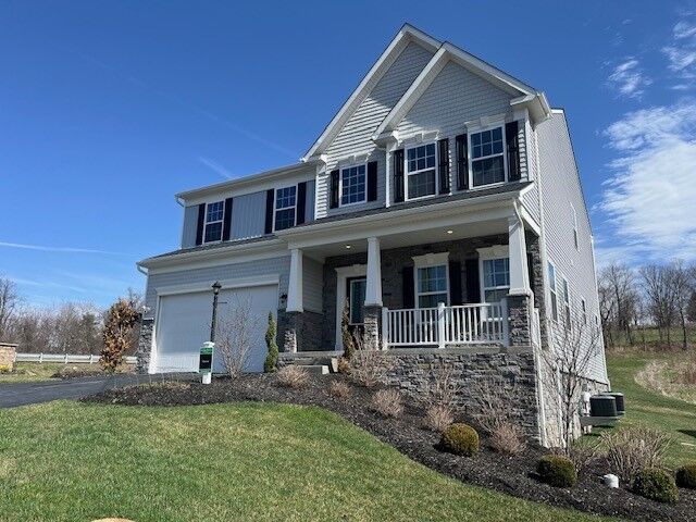 Property Photo: 1001 Stonegate Drive PA 15057