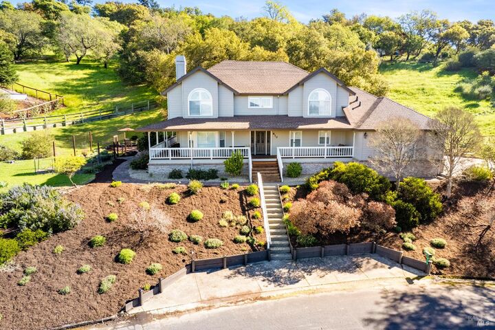 Property Photo:  810 Revel Road  CA 95448 