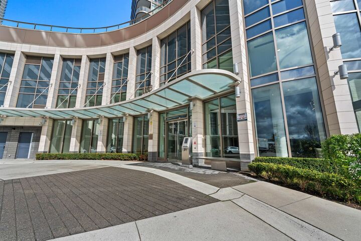 Photo de la propriété:  5333 Goring Street 907  BC V5B 3A2 