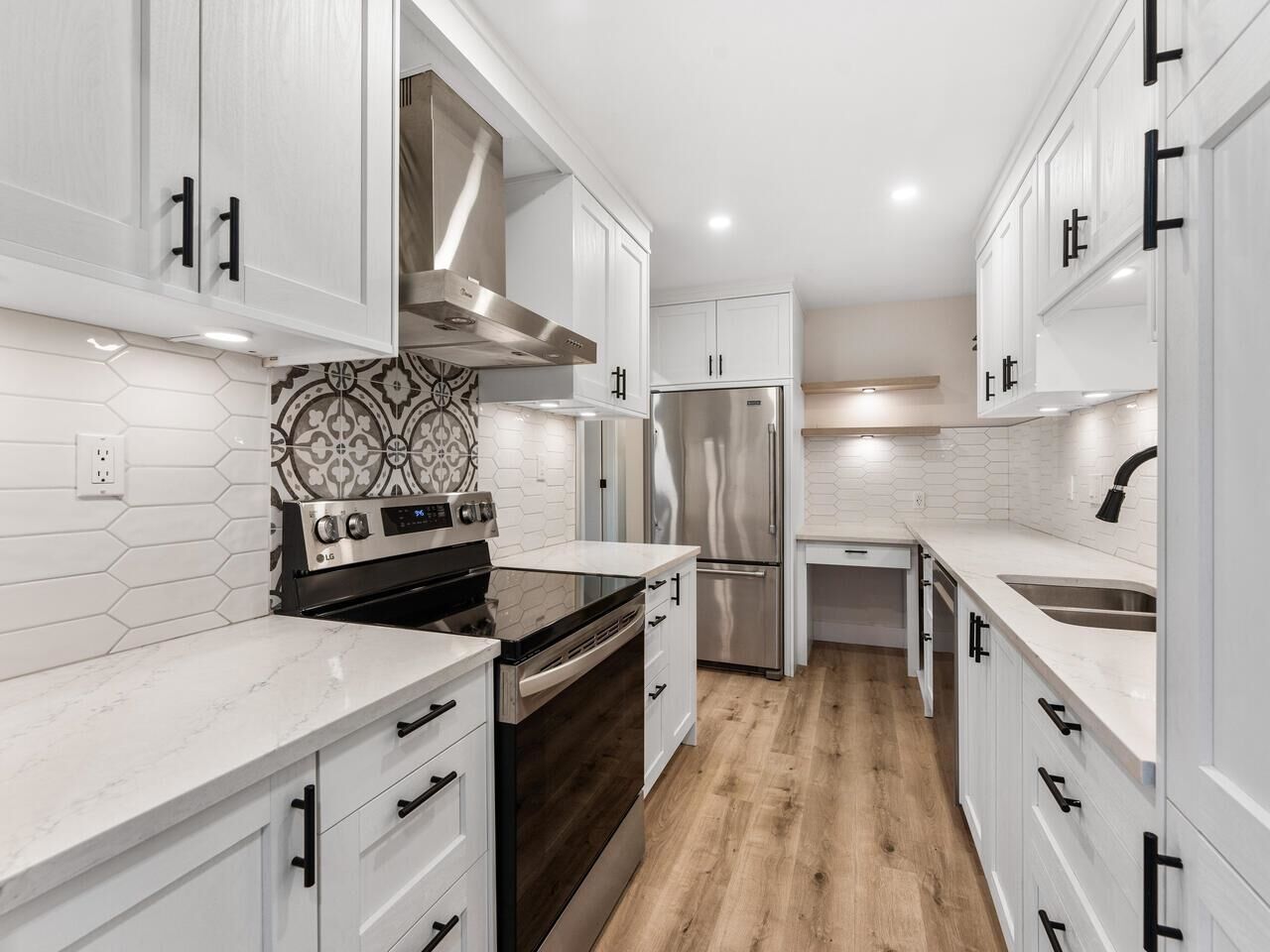 Photo de la propriété:  5191 203 Street 211  BC V3A 1V6 