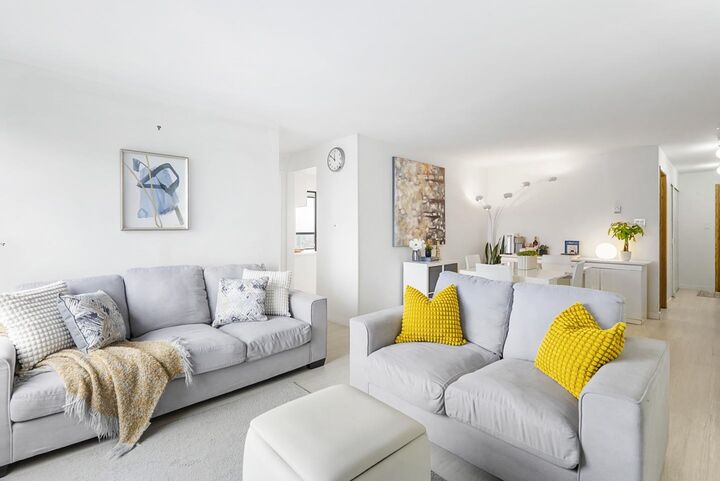 Property Photo: 615 Belmont Street 1007 BC V3M 6A1