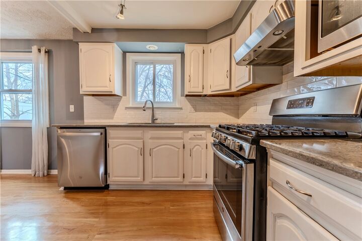 Property Photo:  17 Saveria Drive  NY 14468 