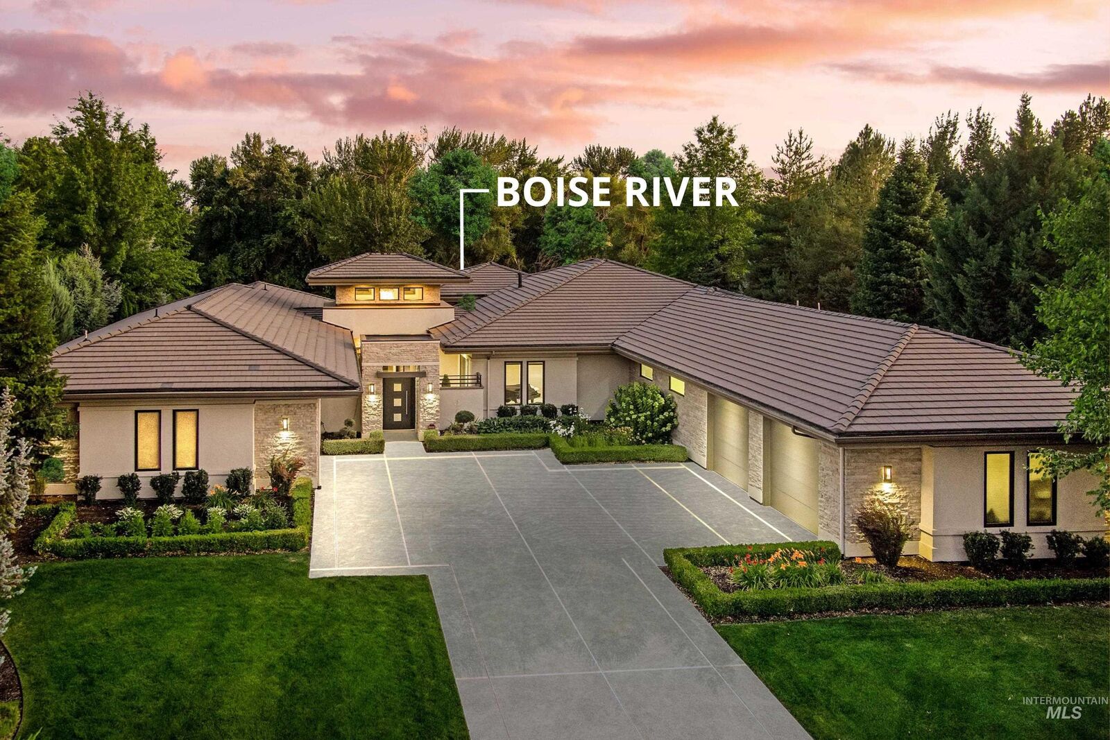 Property Photo:  325 W Rivermont Lane  ID 83616 