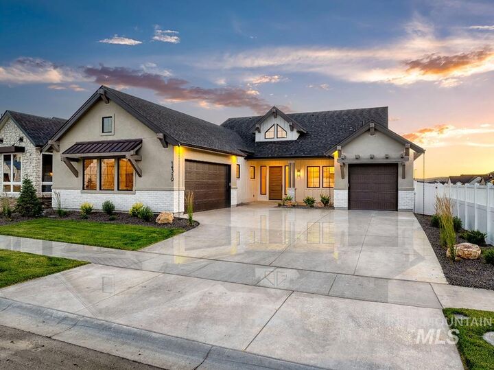 Property Photo: 14319 N Goldfinch Ave ID 83714