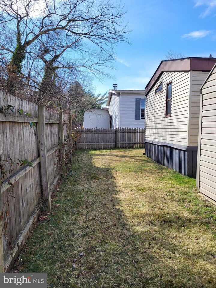 Property Photo:  6672 Aspern Drive  MD 21075 