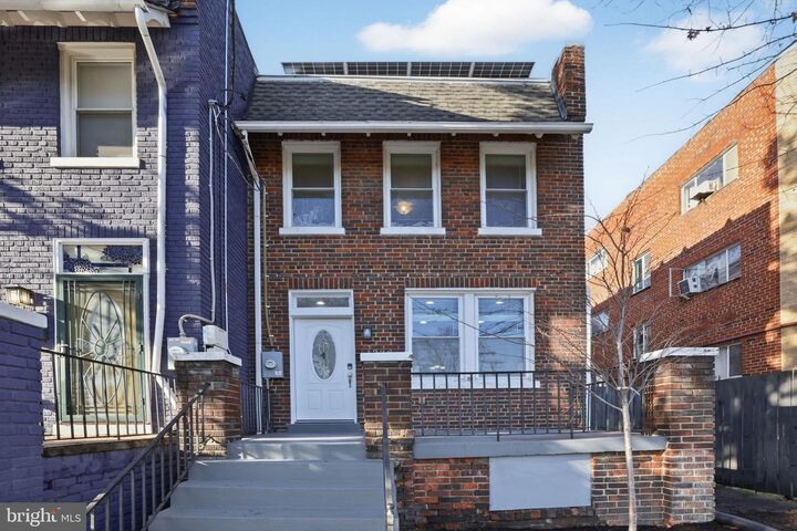 Property Photo: 1236 Rhode Island Avenue NE DC 20018