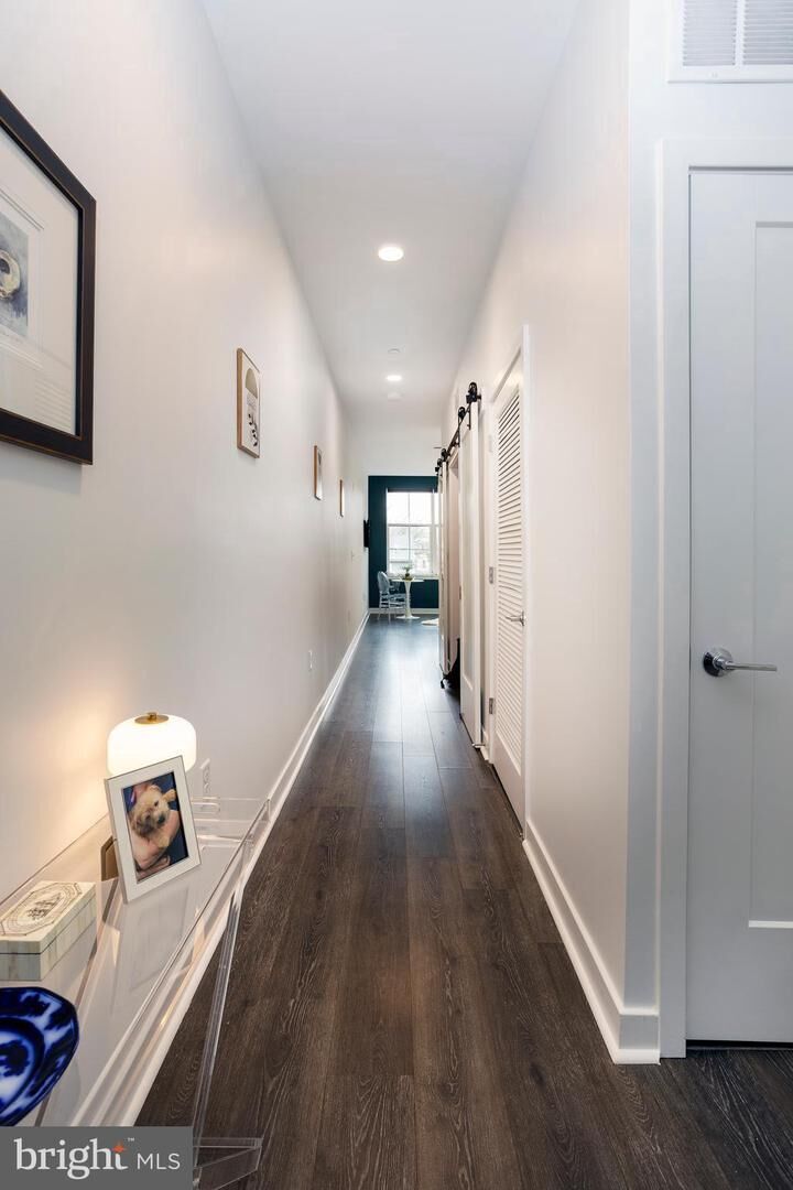 Property Photo: 141 West Street 201 MD 21401