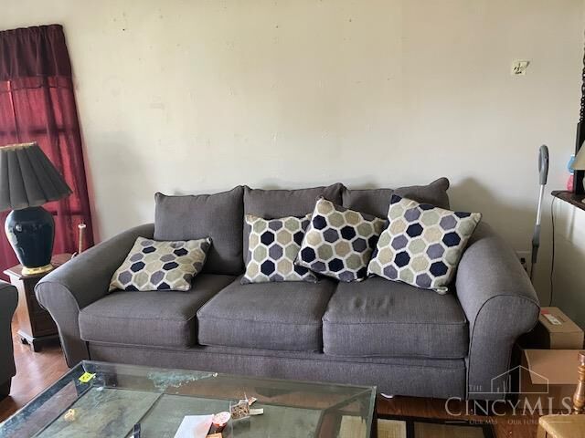 Property Photo:  1297 Landis Lane  OH 45231 