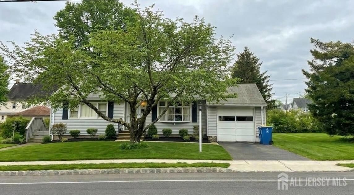 Property Photo:  89 Norwood Avenue  NJ 07060 