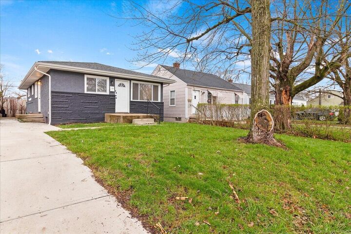 Property Photo:  2992 Howey Road  OH 43224 