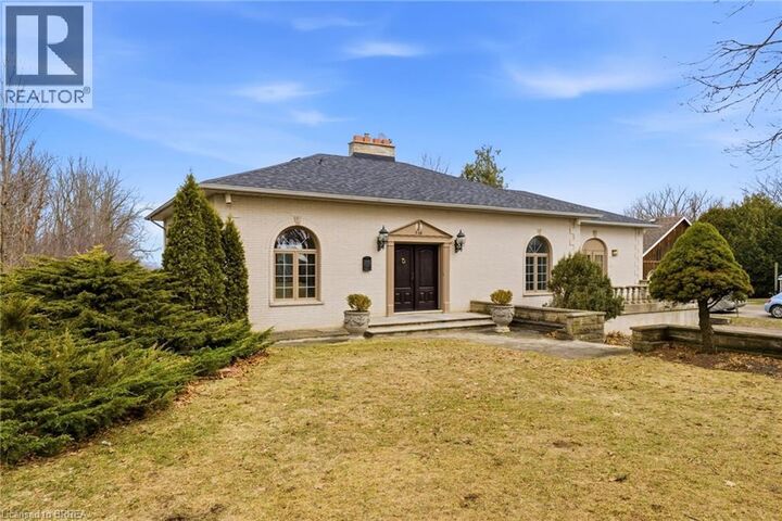 Property Photo:  46 Tutela Heights  ON N3T 1A1 