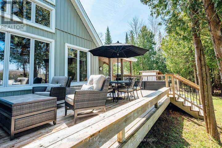 Property Photo: 20 Cottage Cove Road ON N0H 1W0