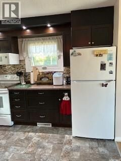 Property Photo: 214 Highway SK S0E 0B0