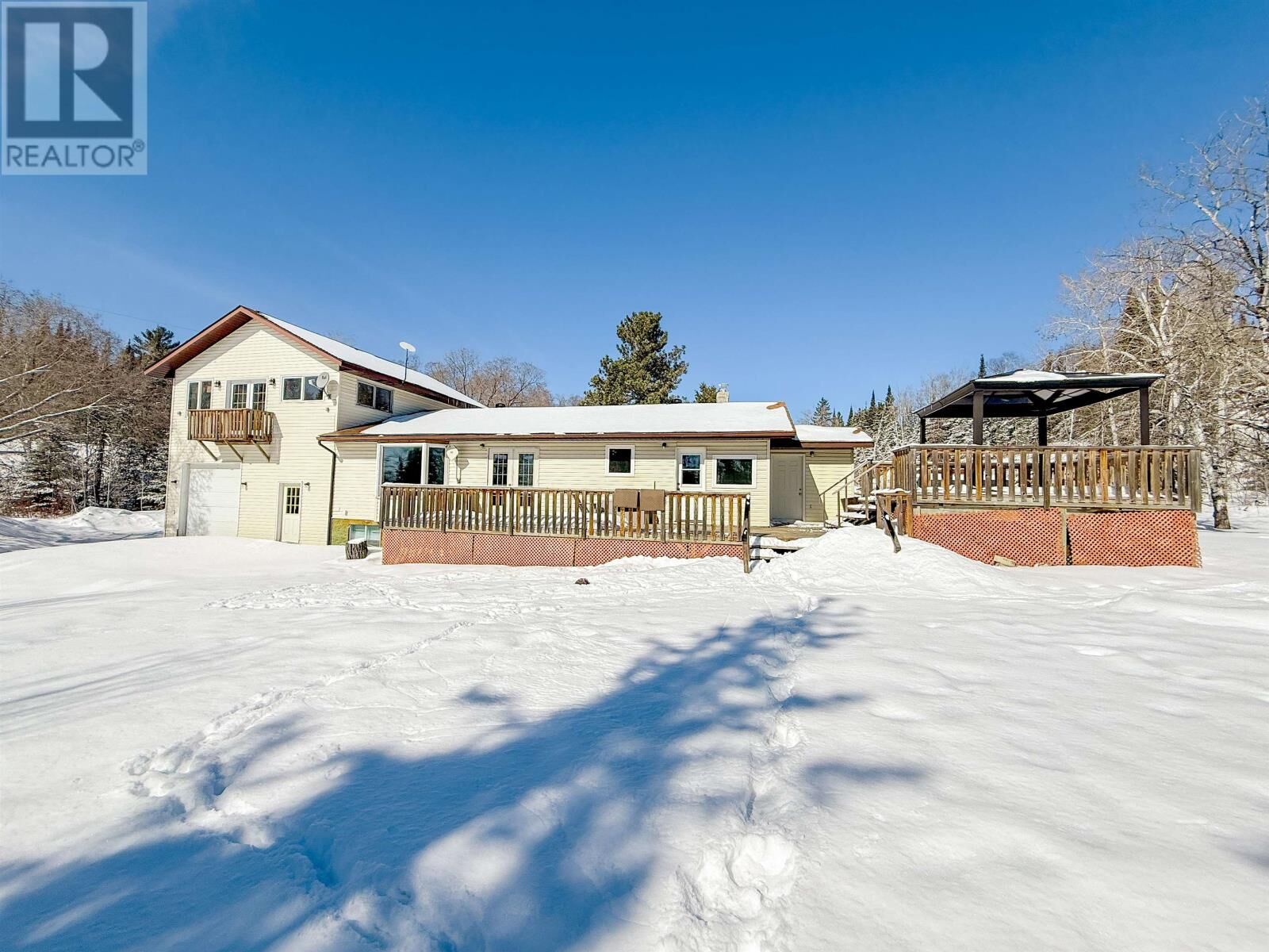 Photo de la propriété:  5268A Hwy 17 W  ON P0X 1S0 