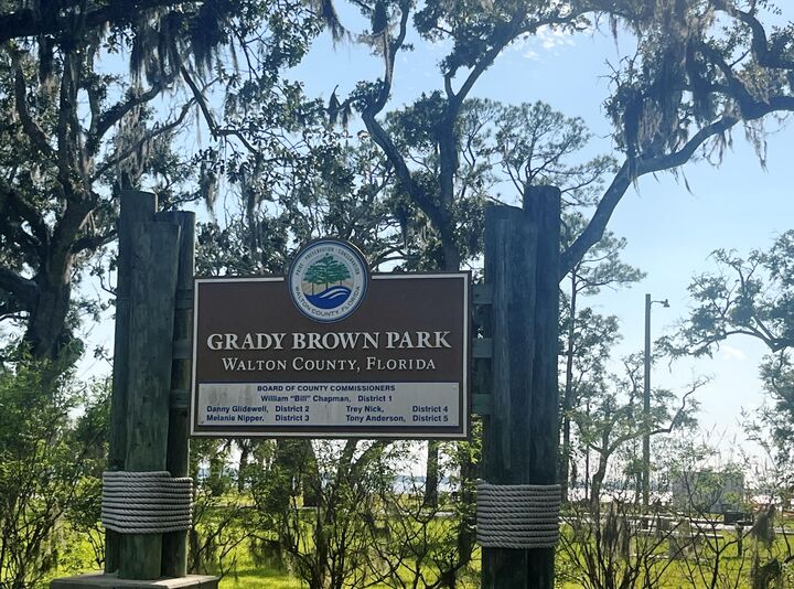 Property Photo:  75 Hankins Road  FL 32439 