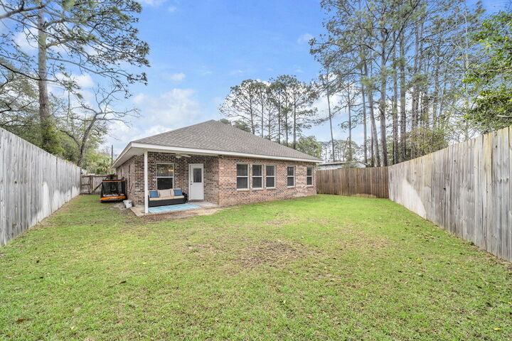 Property Photo: 915 Linden Avenue FL 32578