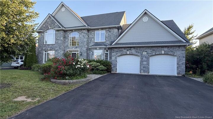 88 Foxwood Drive — photo 1
