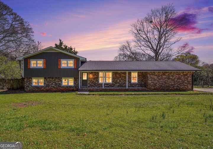 Property Photo:  8832 Twin Oaks Drive  GA 30236 