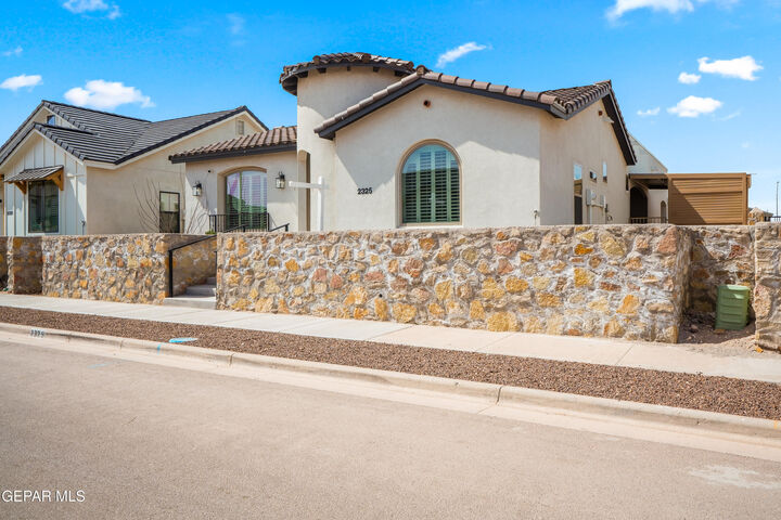 Property Photo:  2325 Tony Harper Street  TX 79938 