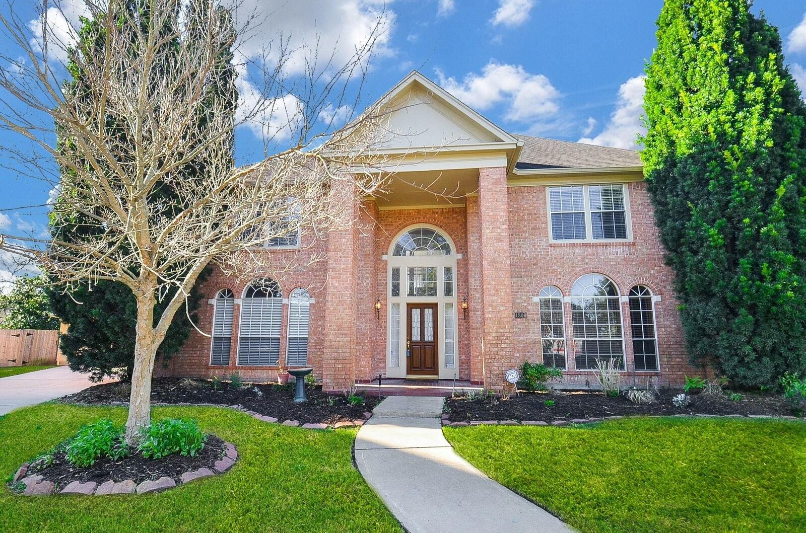 Property Photo:  1806 Lowell Court  TX 77494 