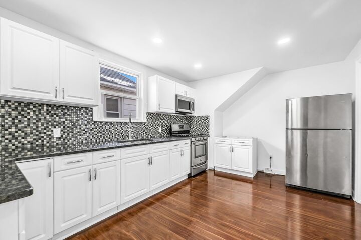 Property Photo:  284 Macarthur Ave 2  NJ 07026 