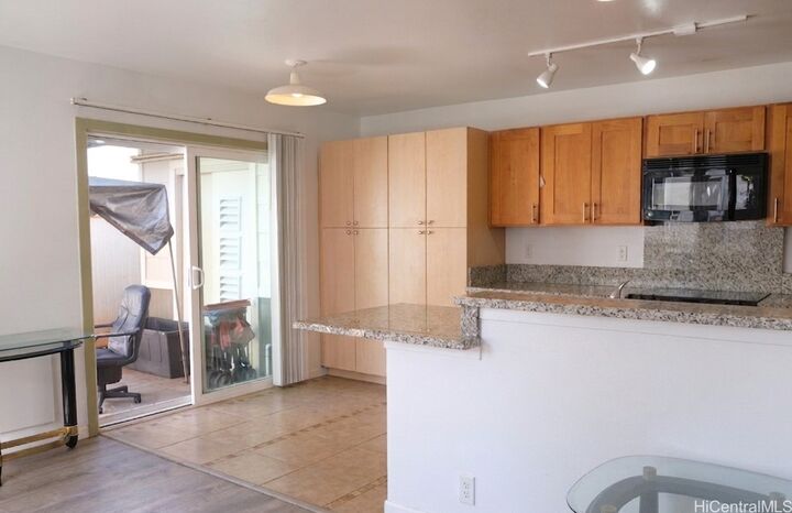 Property Photo:  91-1028 Laulauna Street 9A  HI 96706 