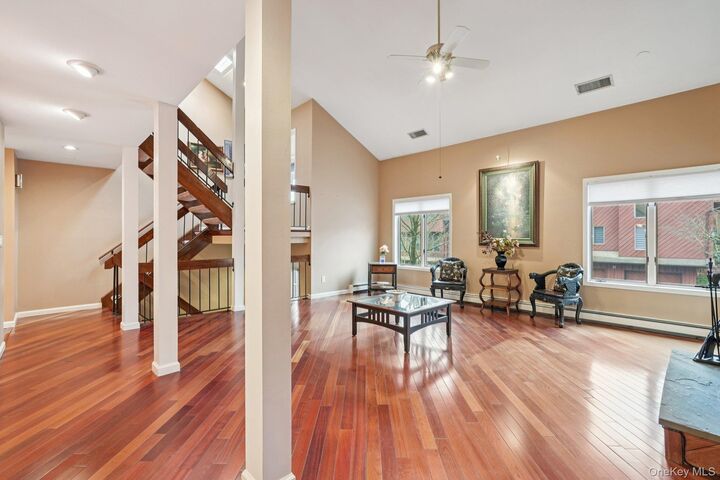 Property Photo:  10 Omni Court  NY 10956 