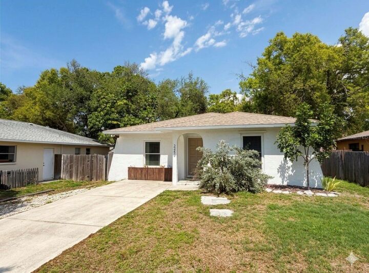 Property Photo:  2343 Eugene Street  FL 34231 