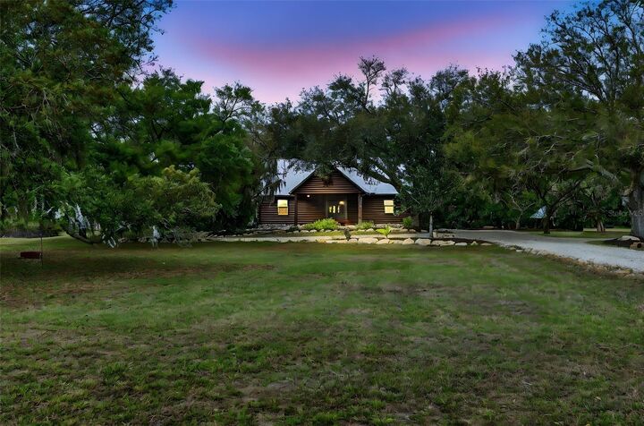 Property Photo: 6888 Myakka Valley Trl FL 34241