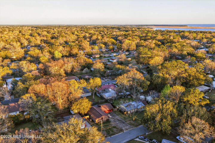 Property Photo:  109 Stennis Avenue  MS 39564 