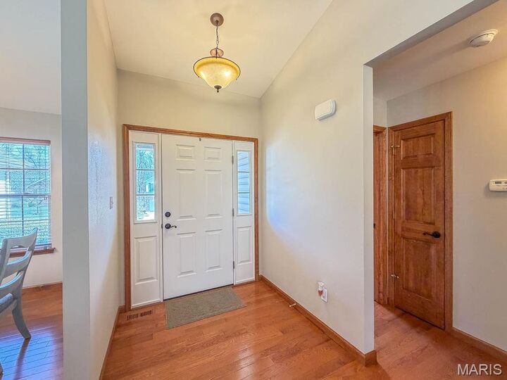 Property Photo:  308 Williamsburg Drive  MO 63019 