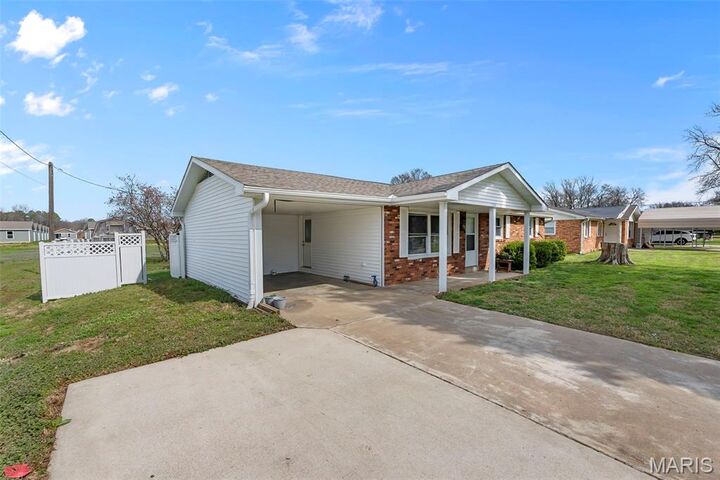 Property Photo:  1106 Perkins  MO 63780 