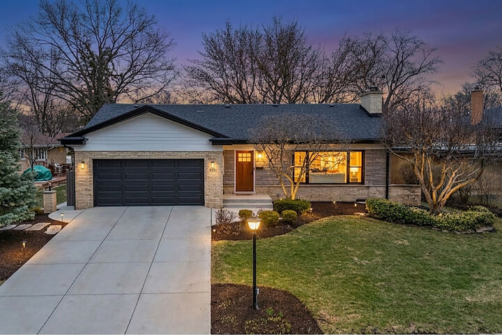 Property Photo:  5115 Ellington Avenue  IL 60558 