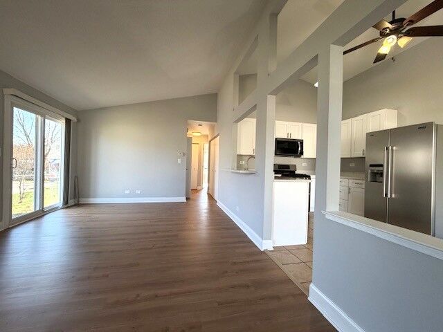 Property Photo:  346 Danbury Drive  IL 60565 