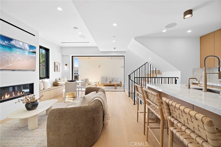 Property Photo:  612 Begonia 1/2  CA 92625 