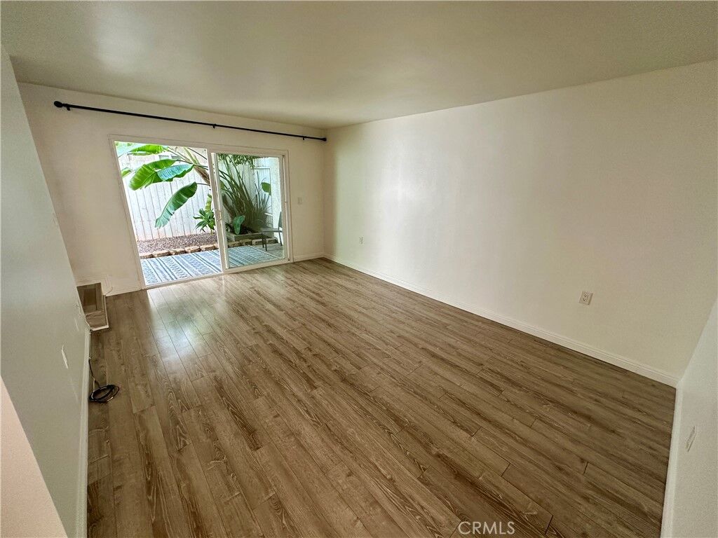 Property Photo:  1815 Armour Lane 2  CA 90278 