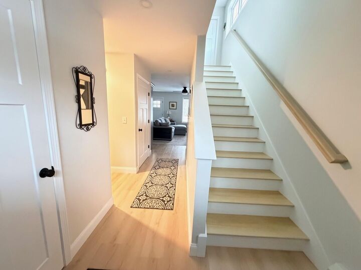 Property Photo:  75 Maple Street 101  ME 04072 