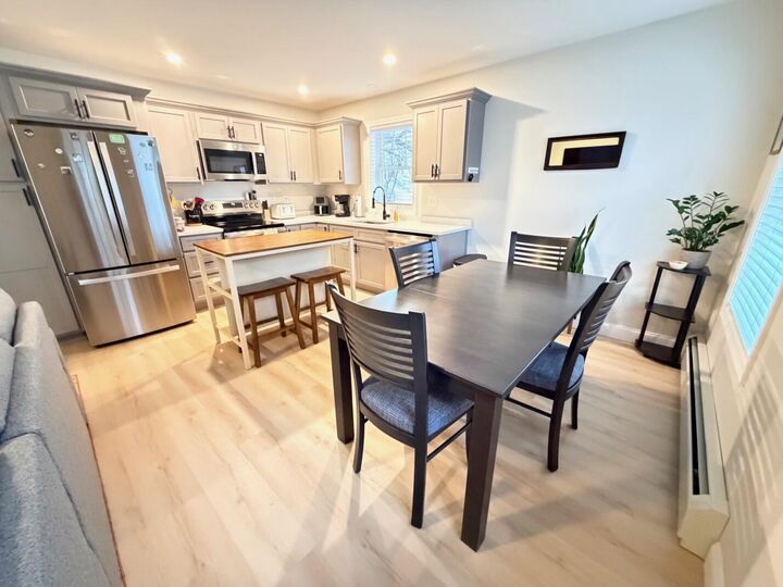 Property Photo:  75 Maple Street 101  ME 04072 